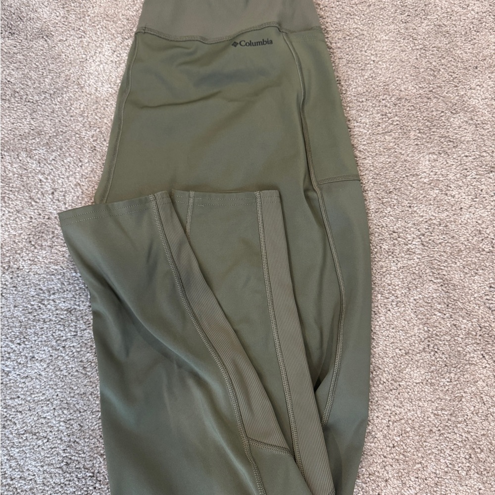 Columbia Forest Green Active Leggings